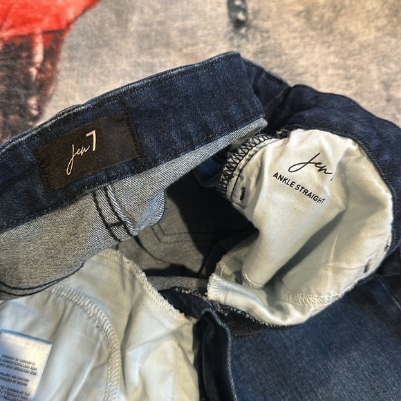 Jen7 - Picture 3 of 7